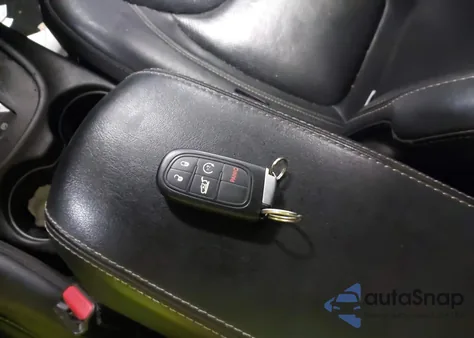 2015 Jeep Cherokee Limited из США, поврежденный, VIN 1C4PJMDS0FW685265